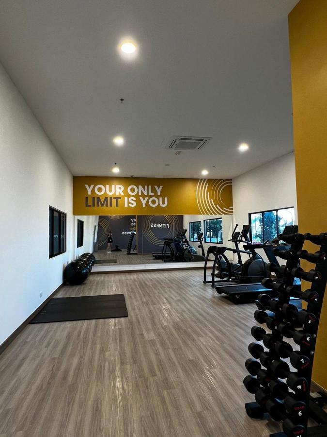 Amber Cove Apartment Malacca Luaran gambar